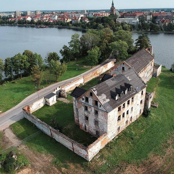 Замок (Руины) Эльк