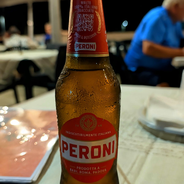 Пиво Перони Оригинальное (Peroni Original) Италия Пиво Перони Оригинальное (Peroni Original) Италия