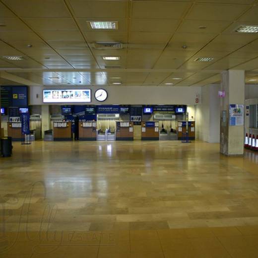 Прилет в Жирону (Barcelona-Girona Airport)