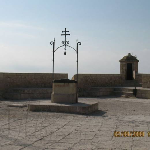 Крепость Санта Барбара (Castillo de Santa Barbara) верхний уровень.