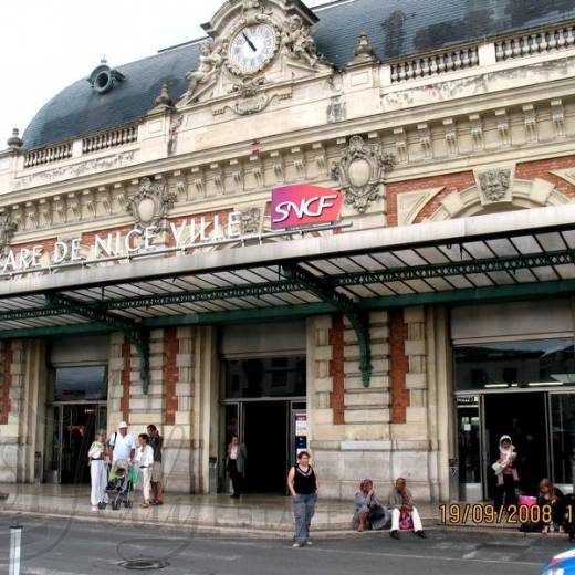 Вокзал в Ницце (Gare de Nice Ville).