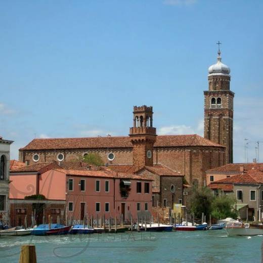 Церковь Сан-Пьетро Мартире (Chiesa di San Pietro Martire).