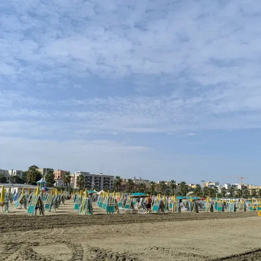 Море и пляжи в Барлетте