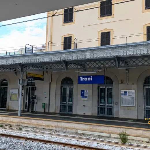 Ж.д. станция Трани