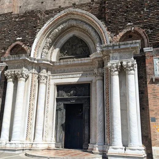 Базилика Санти-Джованни-э-Паоло небольшое вступление