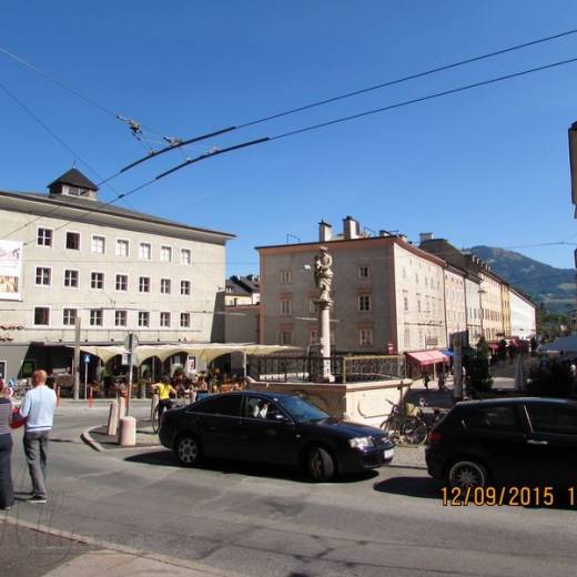 Площадь с фонтаном Мариенбруннен (Marienbrunnen).