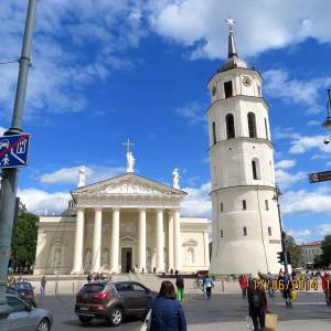 2013.09.08-2 Вильнюс, Литва Кафедральный Собор и колокольня