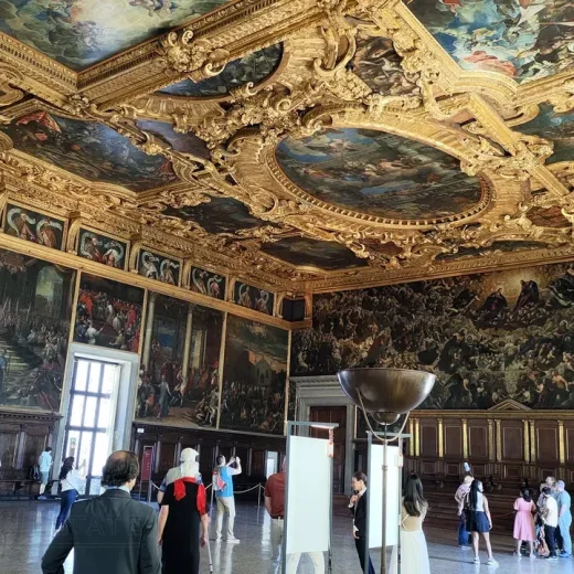 Венеция 2025.04.29-6 – в зале Большого совета Дворца Дожей